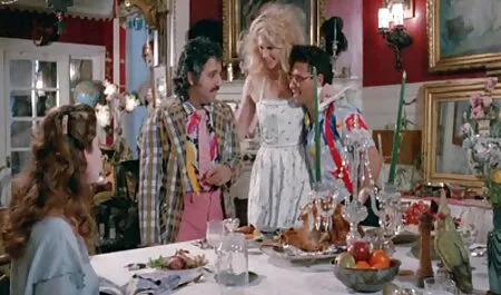 Ein Taxifahrer deutsche pornofilme reife frauen wurde von der Brust der Passagiere geweckt