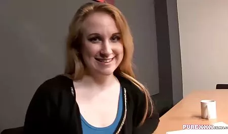 Ihre Freunde haben den porno reife deutsche Scout überzeugt, ihre Beine zu strecken.