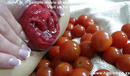 Schau, was in seiner deutsche pornos mit reifen frauen Hose ist.