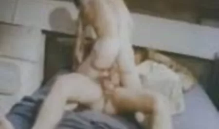 Ira ist deutsche reife porno verrückt nach Analsex.