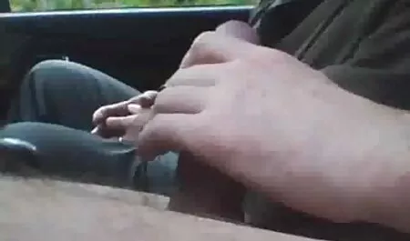 Schöne Gina bereit, ihren deutsche geile weiber Schwanz und das Kitzeln zu nehmen.