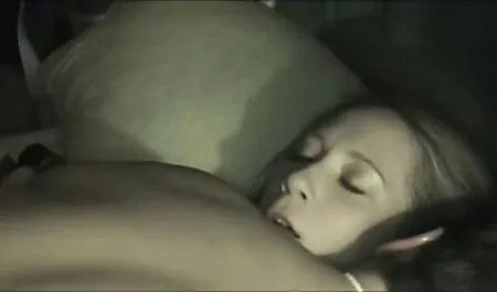 Blondine mit einem schönen deutsche reife frauen nackt Restaurant mit Ihrem Mann,