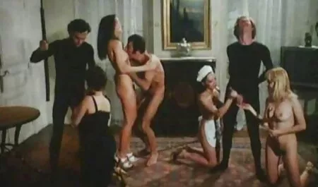 Ich liebe geile reife deutsche weiber es, so eine Magd zu haben!