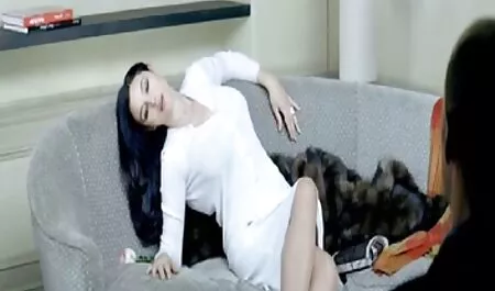 Die Frau eines Mannes des Hügels braucht zwei reife deutsche porn Arme und Beine.