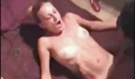 Zu Beginn schlafe ich mit einem Mädchen, mitten deutsche reife porno in der Brust.